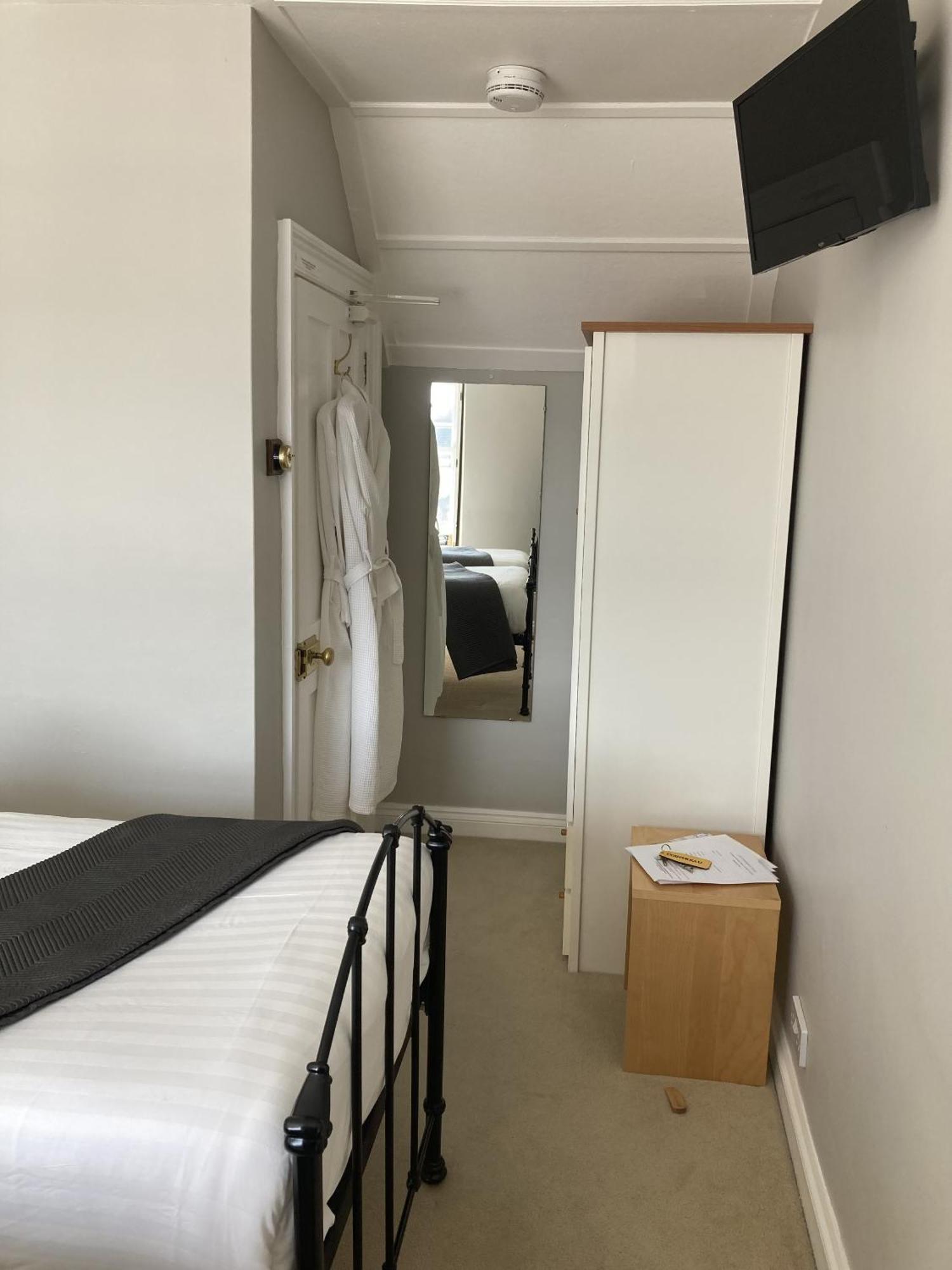 Bed and Breakfast Old Temperance House Saint Keverne Номер фото